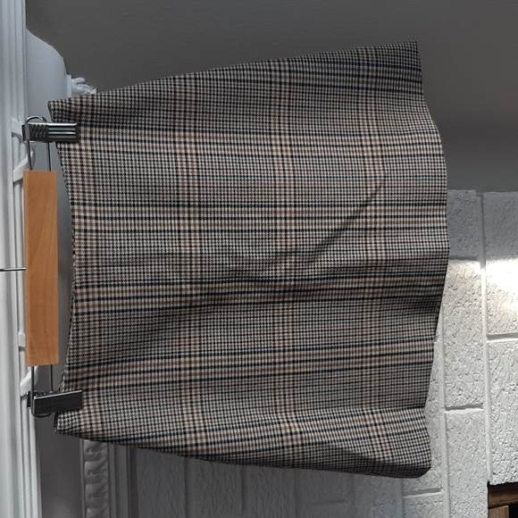 Women's Aritzia Wilfred Plaid Mini Skirt Size 0 - Picture 1 of 7